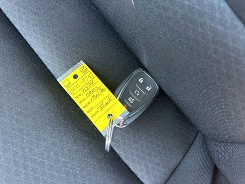 Used 2024 Chevrolet Malibu LT image 33