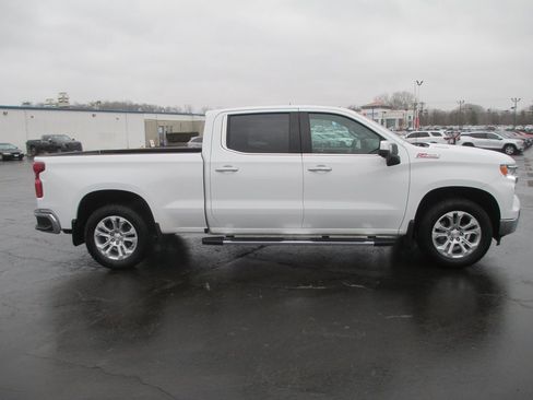 Used 2023 Chevrolet Silverado 1500 LTZ image 3