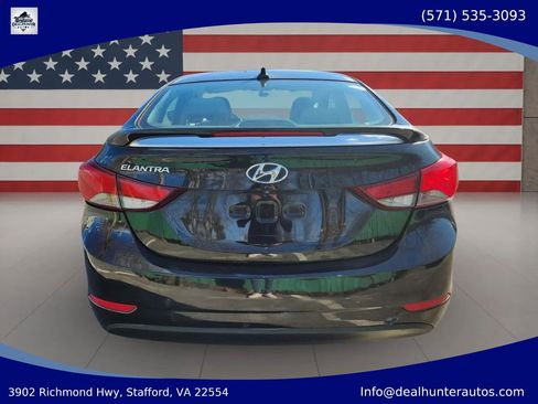 Used 2015 Hyundai Elantra SE w/ Option Group 02 FWD image 8
