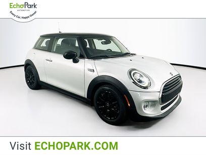 Used 2021 MINI Cooper 2-Door Hardtop w/ 6.5" Touchscreen Package
