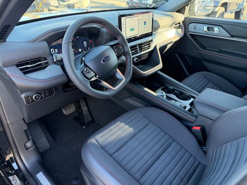 New 2026 Ford Explorer ST-Line w/ ST-Line Street Pack AWD/4WD image 9