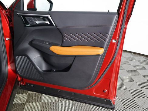 Used 2025 Mitsubishi Outlander SEL AWD/4WD image 27