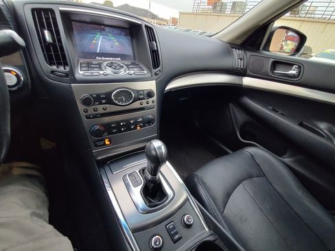 Used 2013 INFINITI G37 x w/ Premium Pkg image 20
