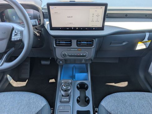 New 2026 Ford Maverick XLT FWD image 7
