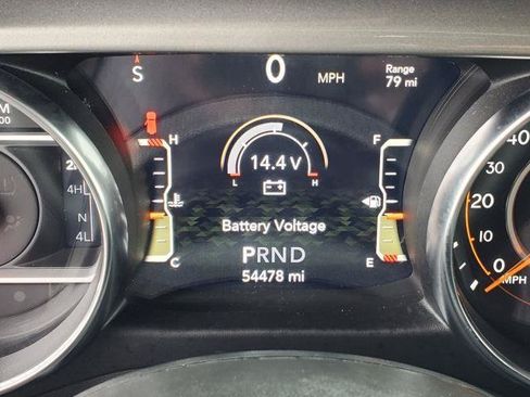 Used 2023 Jeep Wrangler Unlimited Sahara AWD/4WD image 10