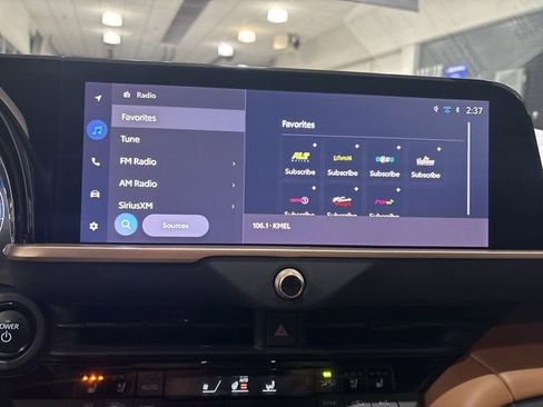 Used 2025 Toyota Crown Signia image 22