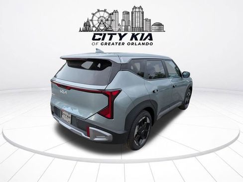 New 2027 Kia Seltos EX FWD image 6