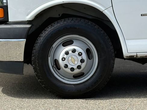 Used 2019 Chevrolet Express 3500 w/ Power Convenience Package image 17