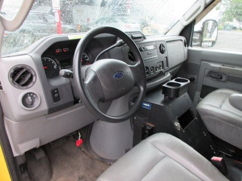 Used 2012 Ford E-350 and Econoline 350 Super Duty RWD image 6