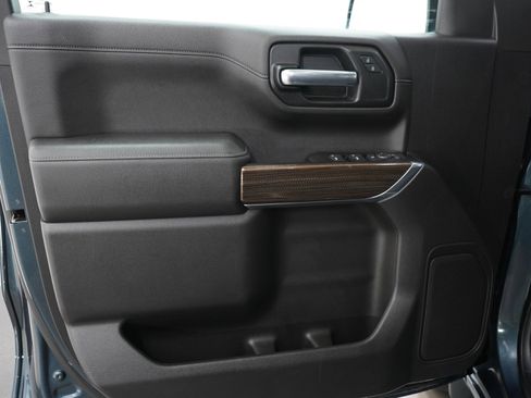 Used 2019 Chevrolet Silverado 1500 RST w/ All-Star Edition AWD/4WD image 21