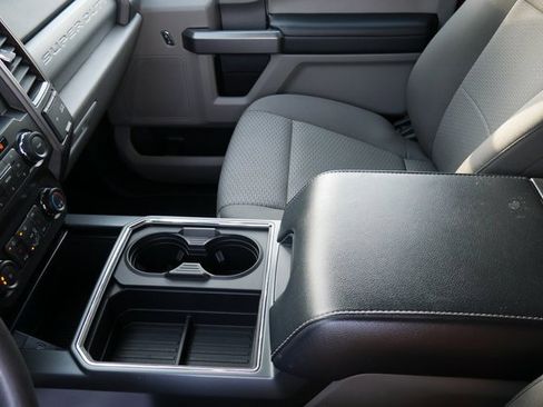 Used 2022 Ford F250 XLT w/ XLT Premium Package image 25