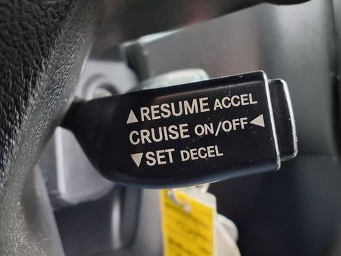 Used 2010 Jeep Compass Sport image 28