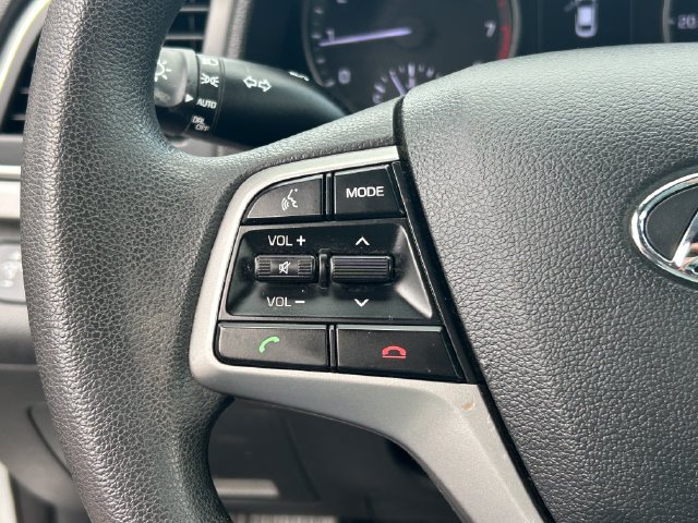 Used 2018 Hyundai Elantra SEL w/ Winter Weather Package FWD image 16