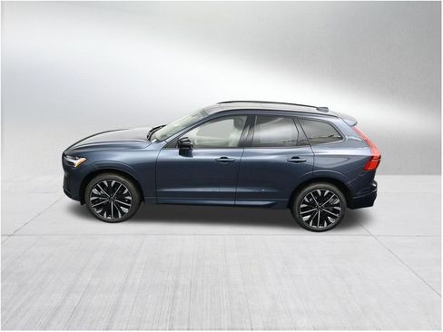New 2026 Volvo XC60 B5 Ultra w/ Protection Package Premier AWD/4WD image 14