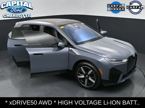 Used 2023 BMW iX xDrive50 w/ Sport Package AWD/4WD image 35