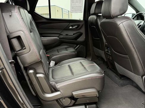 Used 2023 Chevrolet Traverse RS AWD/4WD image 12