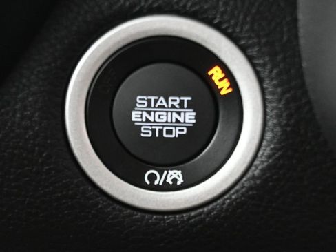 New 2026 RAM 1500 4x4 Crew Cab image 23