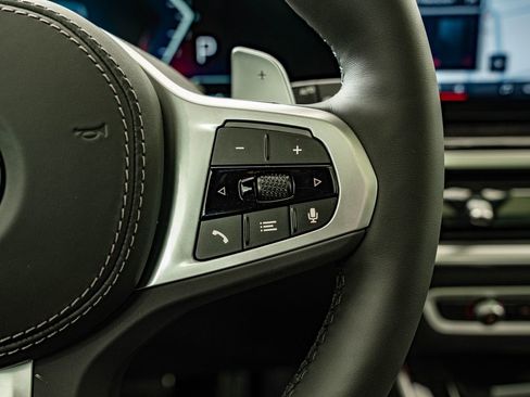 New 2026 BMW X7 xDrive40i w/ M Sport Package image 19