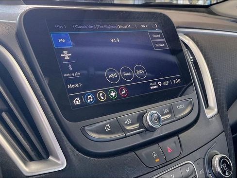 Used 2024 Chevrolet Malibu LT FWD image 10