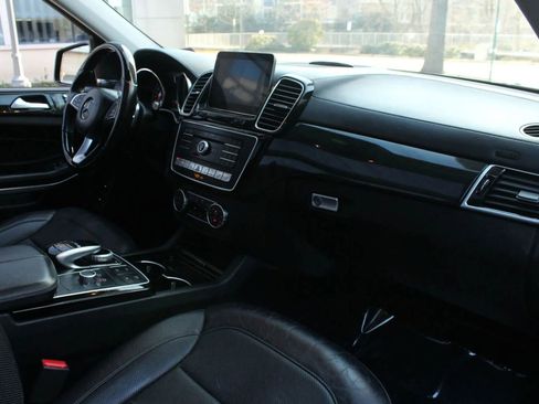 Used 2018 Mercedes-Benz GLS 550 4MATIC image 24