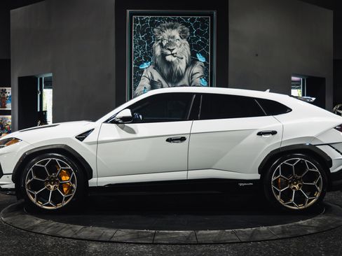 Used 2023 Lamborghini Urus Performante image 4