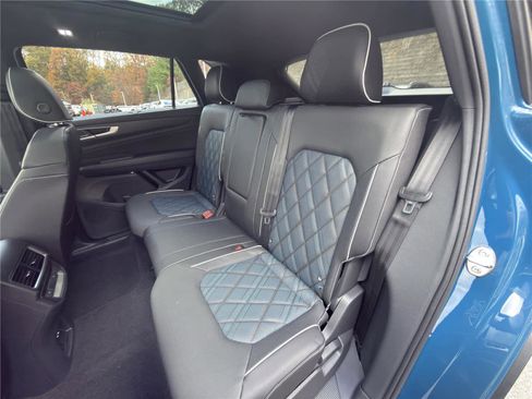 New 2026 Volkswagen Atlas Cross Sport SEL Premium R-Line image 15