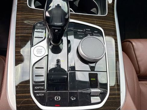 Used 2020 BMW X7 xDrive40i w/ Premium Package image 18