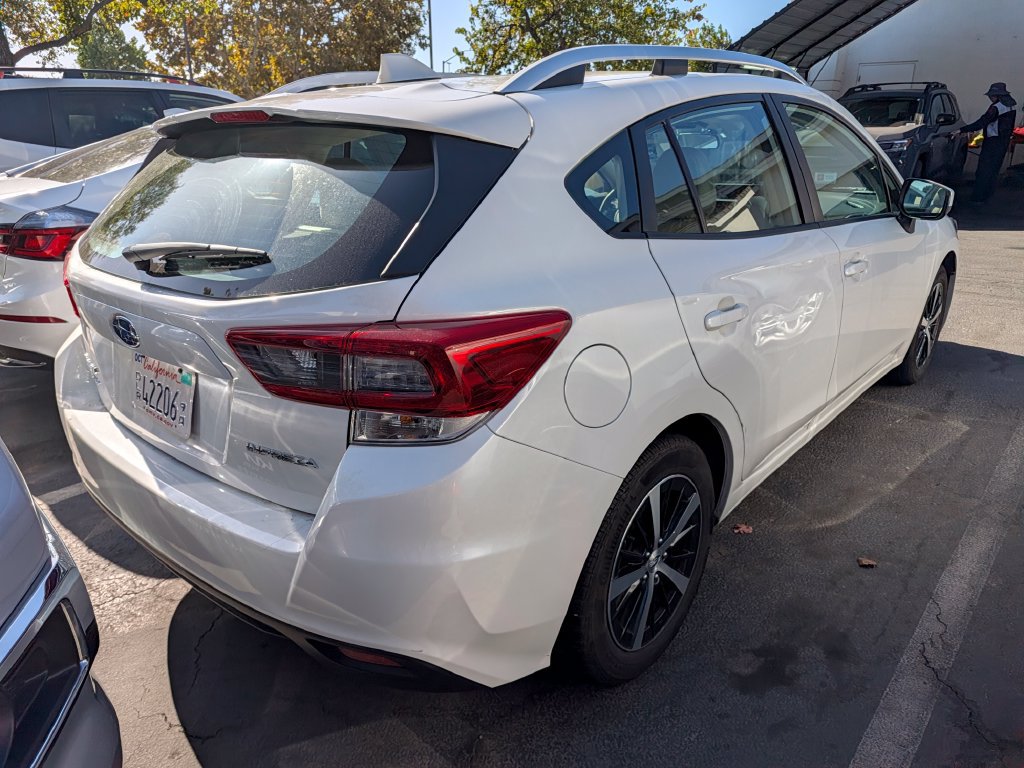 Used 2023 Subaru Impreza 2.0i Premium AWD/4WD image 3