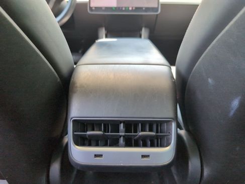 Used 2018 Tesla Model 3 Long Range RWD image 21