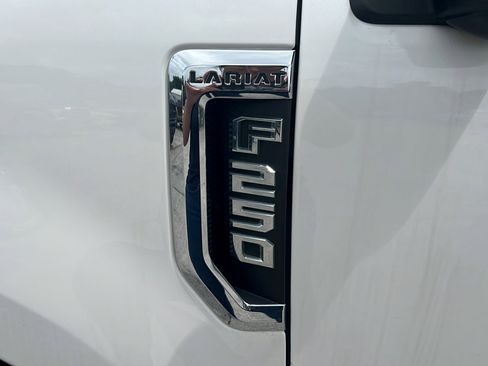 Used 2018 Ford F250 Lariat w/ Lariat Ultimate Package AWD/4WD image 31