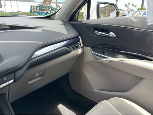 Certified 2023 Cadillac XT4 Luxury FWD image 27