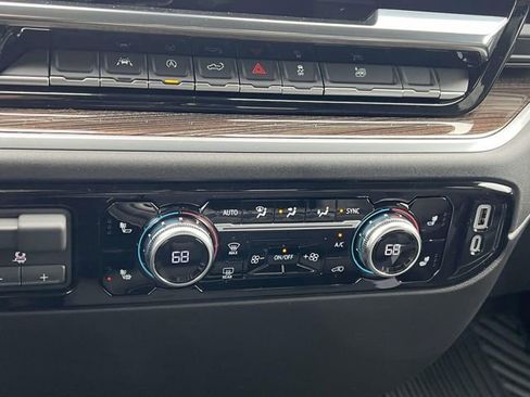 New 2026 GMC Sierra 1500 Elevation image 23