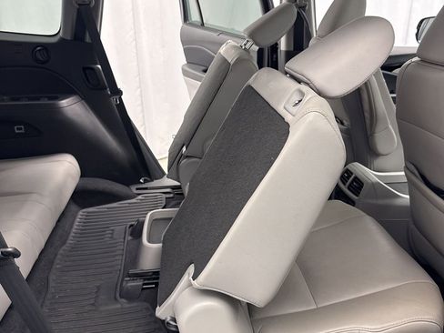 Used 2019 Honda Pilot Touring image 28