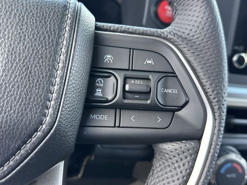 New 2026 Toyota Tacoma TRD Off-Road AWD/4WD image 32