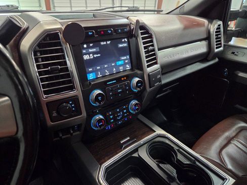 Used 2017 Ford F250 Platinum w/ Platinum Ultimate Package image 49