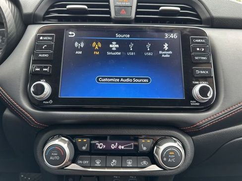 Used 2024 Nissan Versa SR image 32