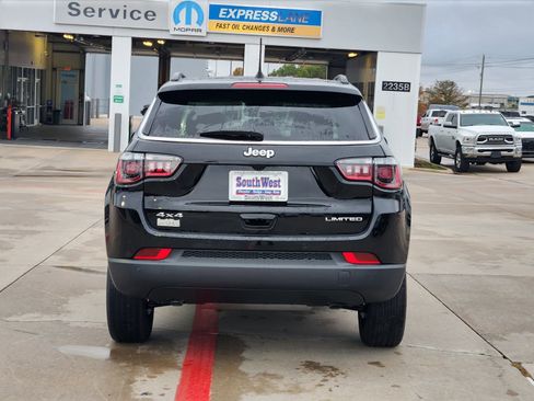 New 2026 Jeep Compass Limited image 8