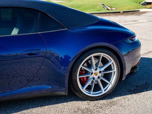 Used 2020 Porsche 911 Carrera 4S image 19