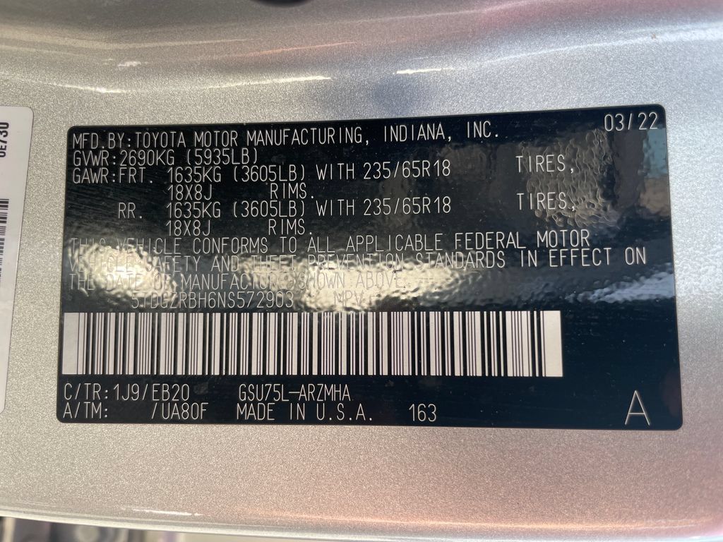 Used 2022 Toyota Highlander XLE AWD/4WD image 22