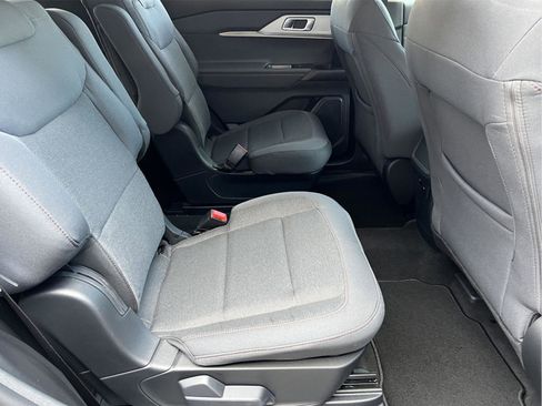 New 2026 Ford Explorer Active image 19