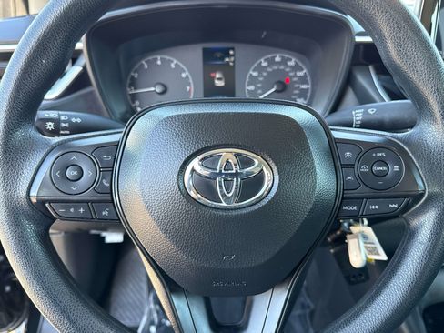 Used 2024 Toyota Corolla LE FWD image 23