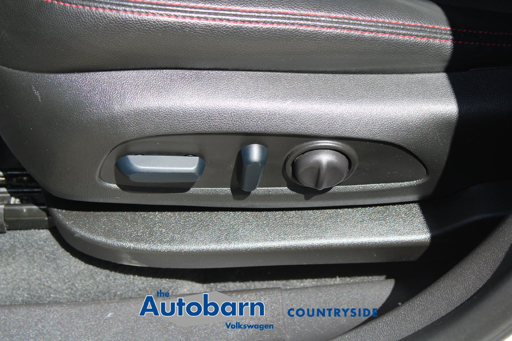Used 2024 Chevrolet Equinox RS w/ RS Leather Package FWD image 10