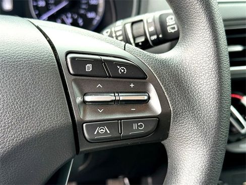 Used 2023 Hyundai Kona SEL image 15