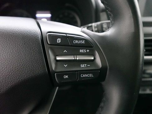 Used 2021 Hyundai Kona Limited AWD/4WD image 18