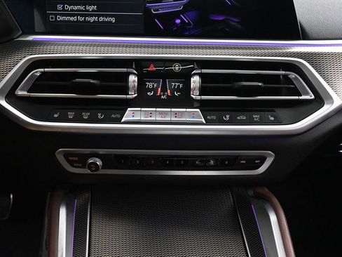 Used 2022 BMW X6 xDrive40i w/ M Sport Package image 42