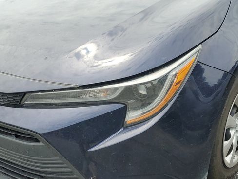 Used 2023 Toyota Corolla LE FWD image 9