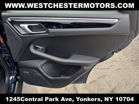 Used 2021 Porsche Macan S AWD/4WD image 20