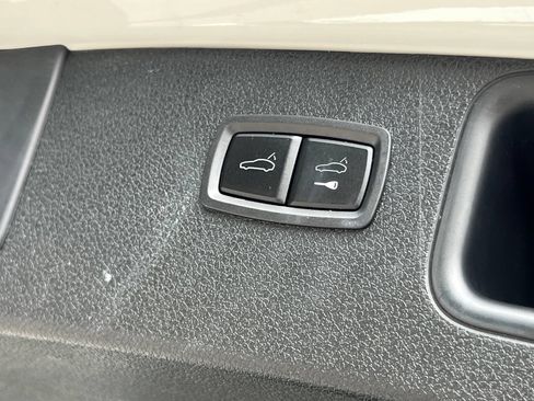 Certified 2024 Porsche Macan GTS AWD/4WD image 22