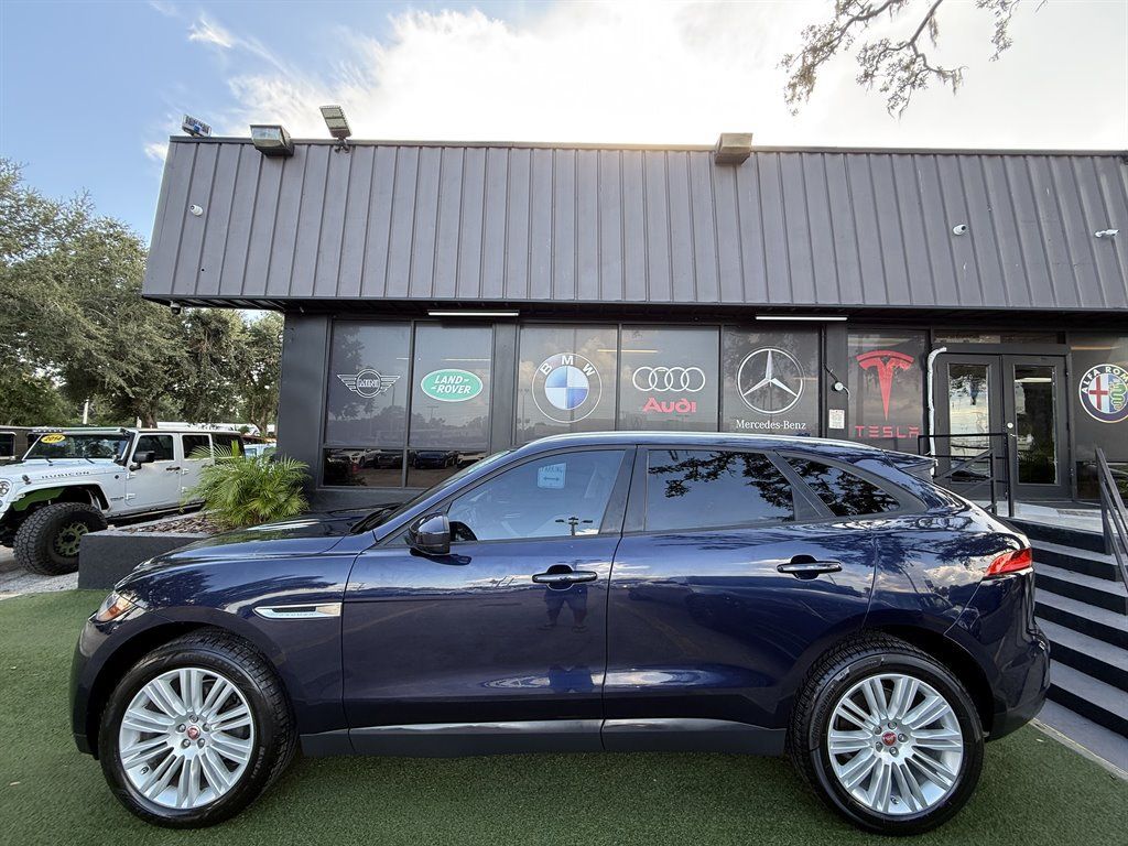 Used 2018 Jaguar F-PACE Premium AWD/4WD image 11