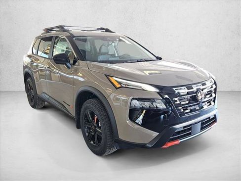 Used 2026 Nissan Rogue SV AWD/4WD image 7